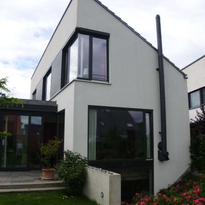 Einheitliche Fenster & Türen